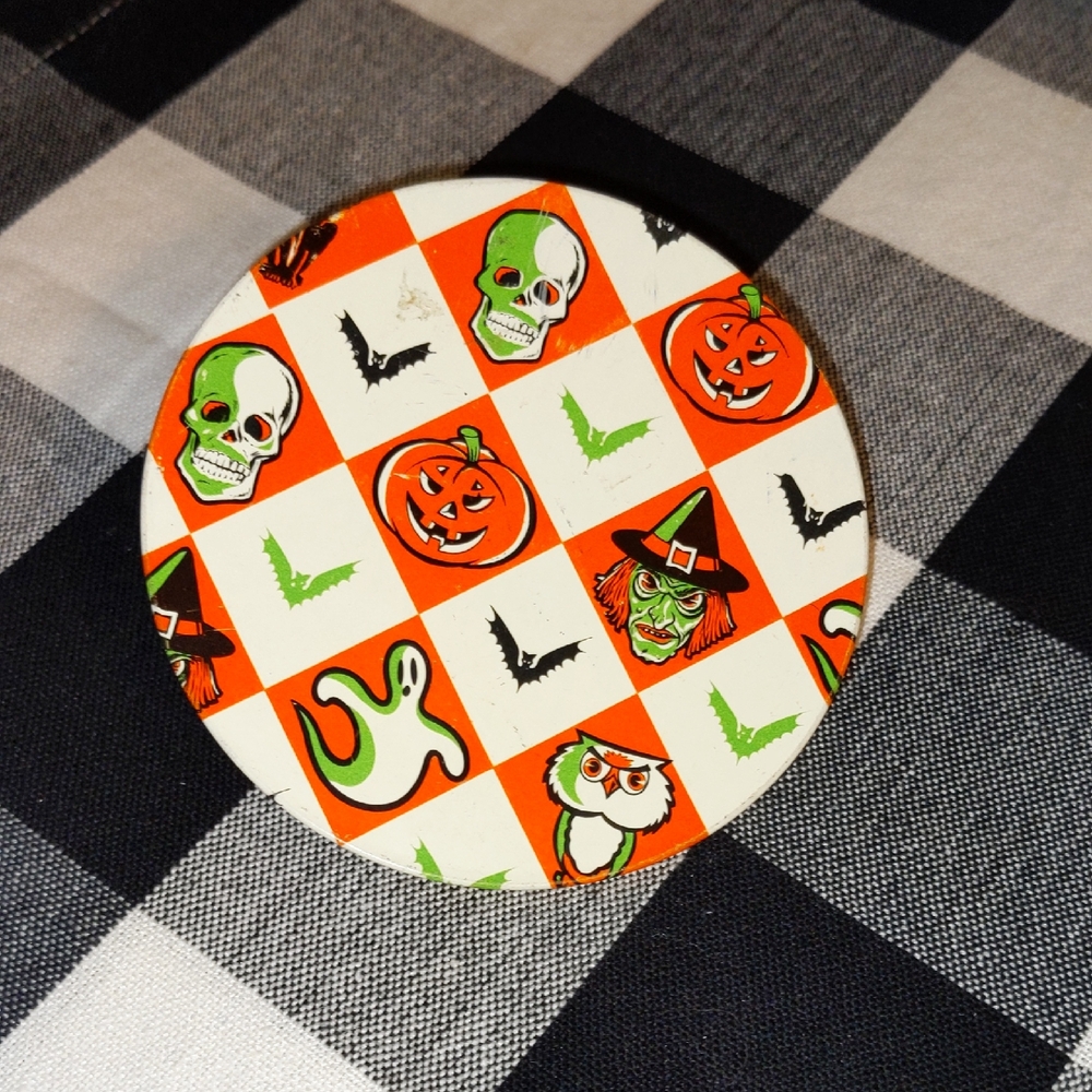 VTG Round Halloween Tin Litho Ratchet Style Noise Maker Witch Skull Jack Ghost